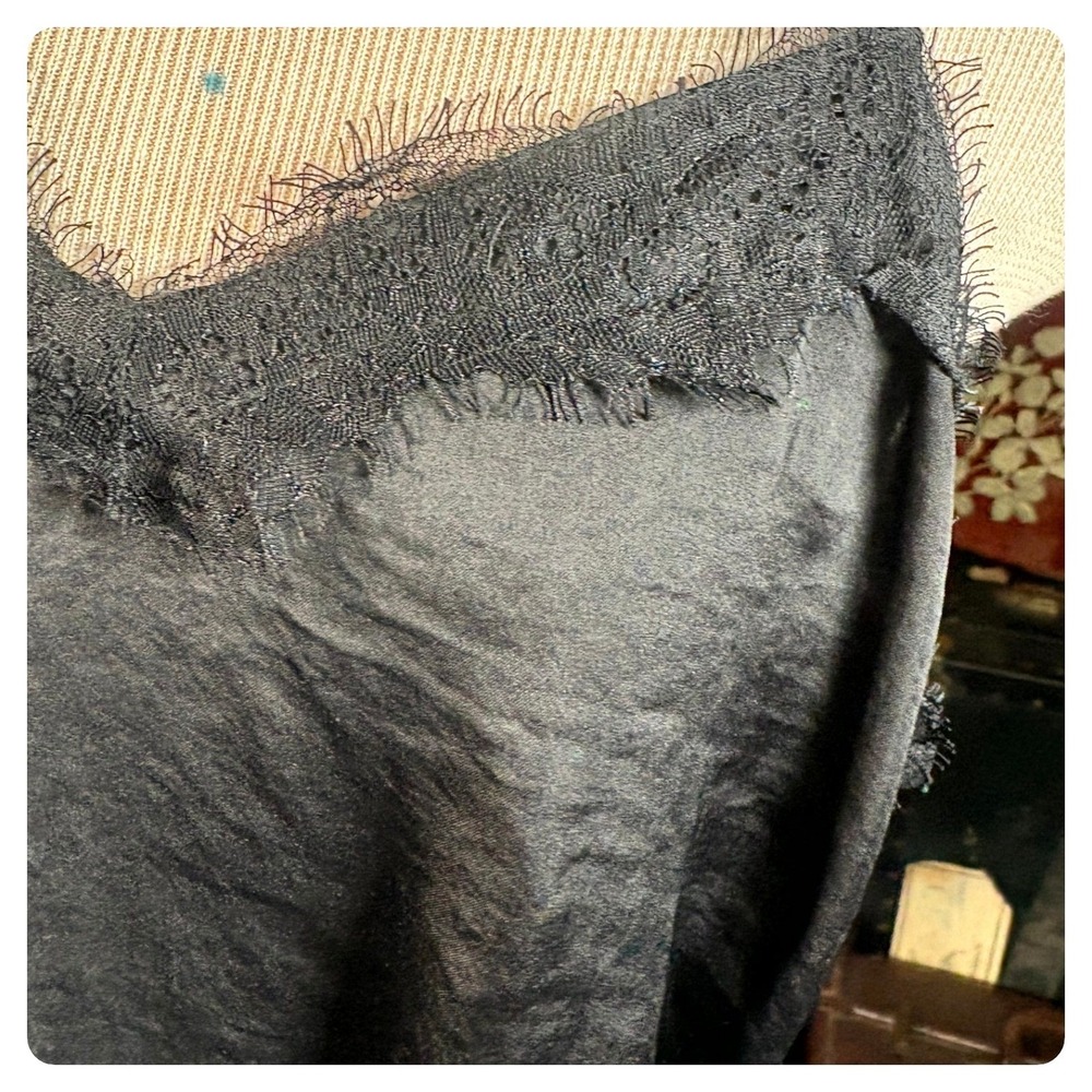 Nine west Black Satin Eyelash Lace Racerback Camisole Size Large - Picture 6 of 11